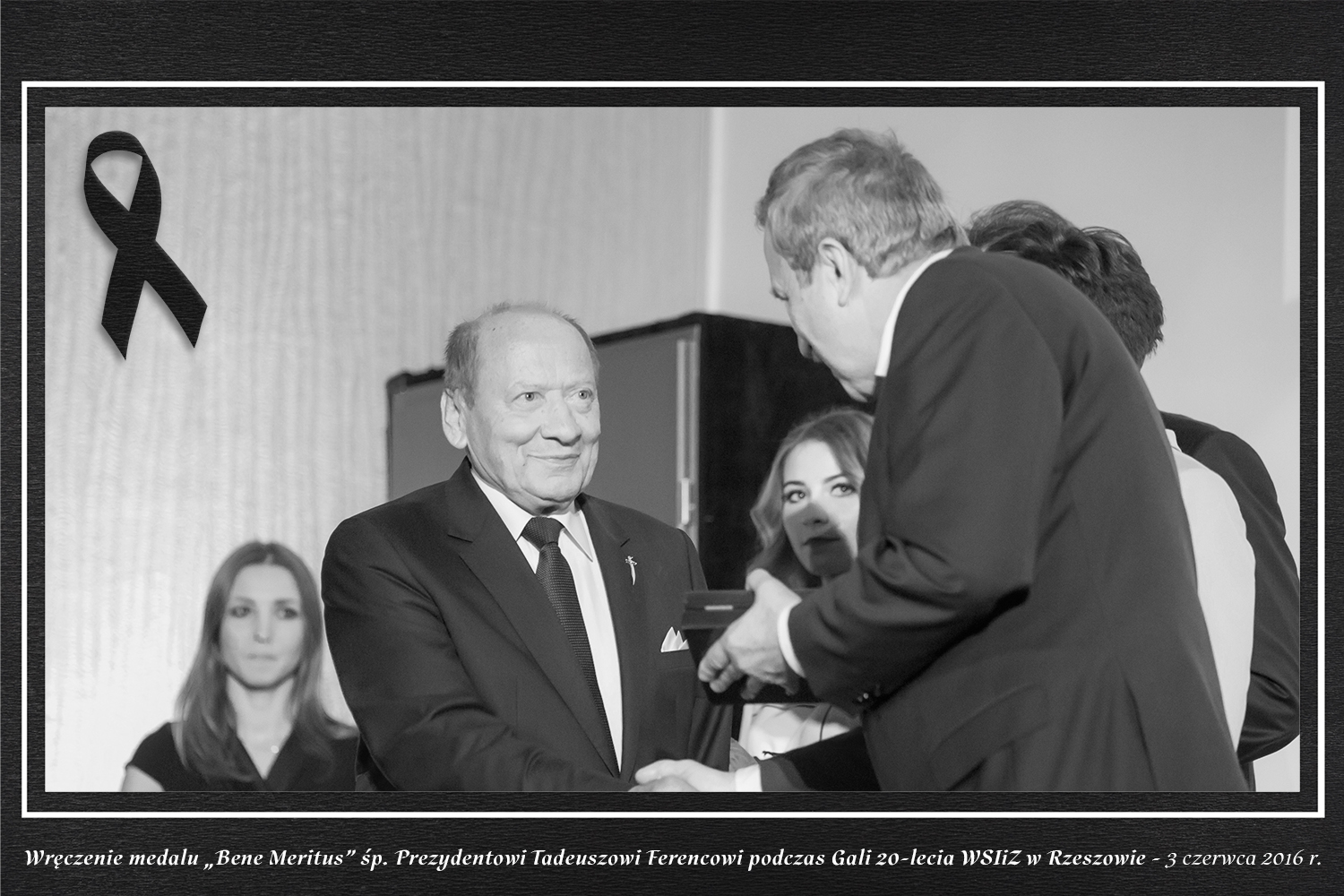 Tadeusz Ferenc odbiera Medal Zasłużony dla WSIiZ w Rzeszowie – Bene Meritus de 