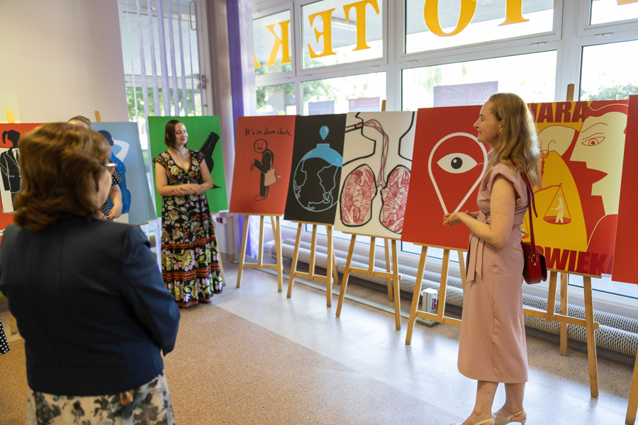 Wystawa plakatów studentów i absolwentów WSIiZ