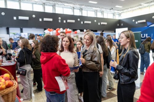 Stoisko WSIiZ na Salonie Maturzystów 2024