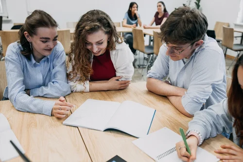 Studenci Analityki biznesowej i Big Data II stopnia we WSIiZ w Rzeszowie