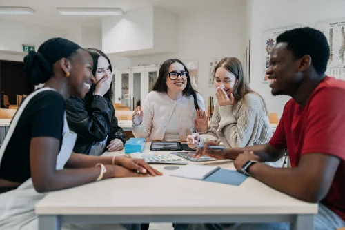 You study in English – and gain a competitive edge from the very start