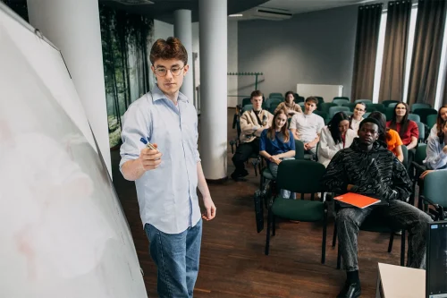 Expand your horizons with interdisciplinary specializations