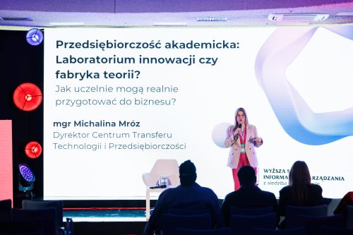 wystąpienie wykładowczyni WSIiZ podczas Carpathia Startup Fest 2025
