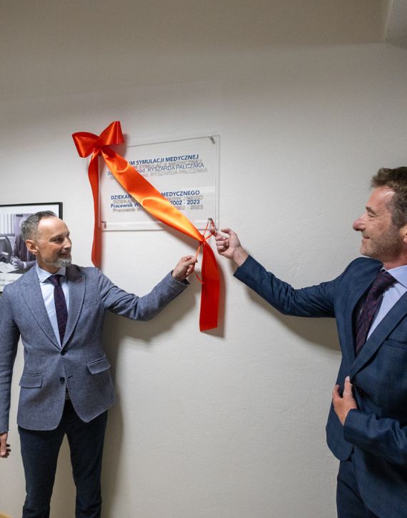 Otwarcie Centrum Symulacji Medycznej WSIiZ imienia dr n. med. Ryszarda Palczaka w Kielnarowej