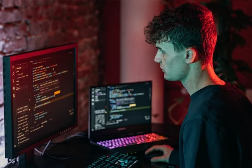 Student Cyberbezpieczeństwa I stopnia we WSIiZ w Rzeszowie