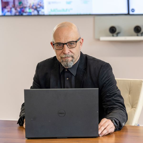 Najnowsze trendy w cyberprzestrzeni – współpraca WSIiZ z PTI