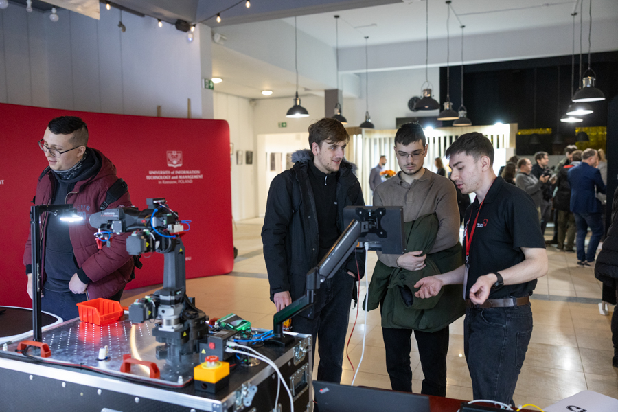 Dzień Kariery IT – IT Career Day w WSIiZ-01