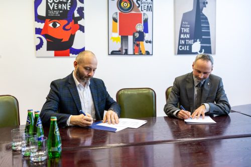 Podpisanie umowy z Ideo Force