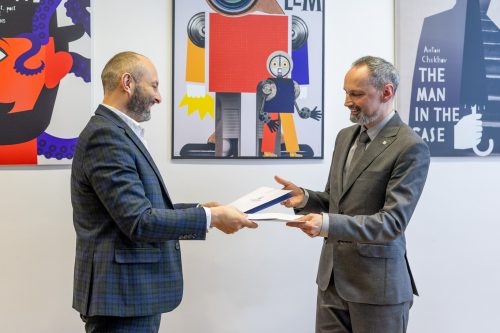 Podpisanie umowy z Ideo Force