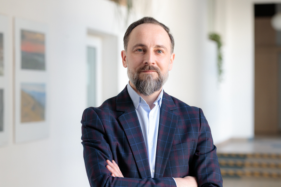 dr hab. Tomasz Skica, prof. WSIiZ