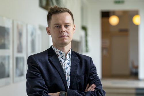 prof. dr hab. Konrad Szychowski