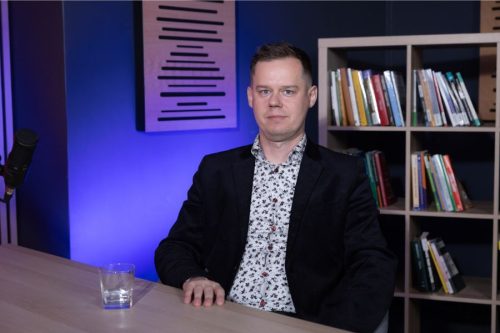 prof. dr hab. Konrad Szychowski