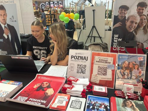 Stoisko WSIiZ na targach edukacyjnych