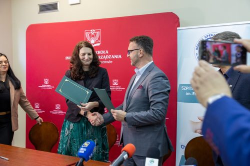 Podpisanie umowy między WSIiZ i Szpitalem Specjalistycznym w Mielcu